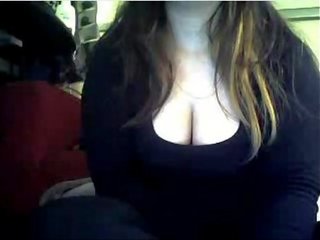 Chubby babe playing with herself on cam - fapnfap.cf